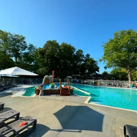 Campsite Les Franquettes - Aquatique Grayan-et-l'Hopital